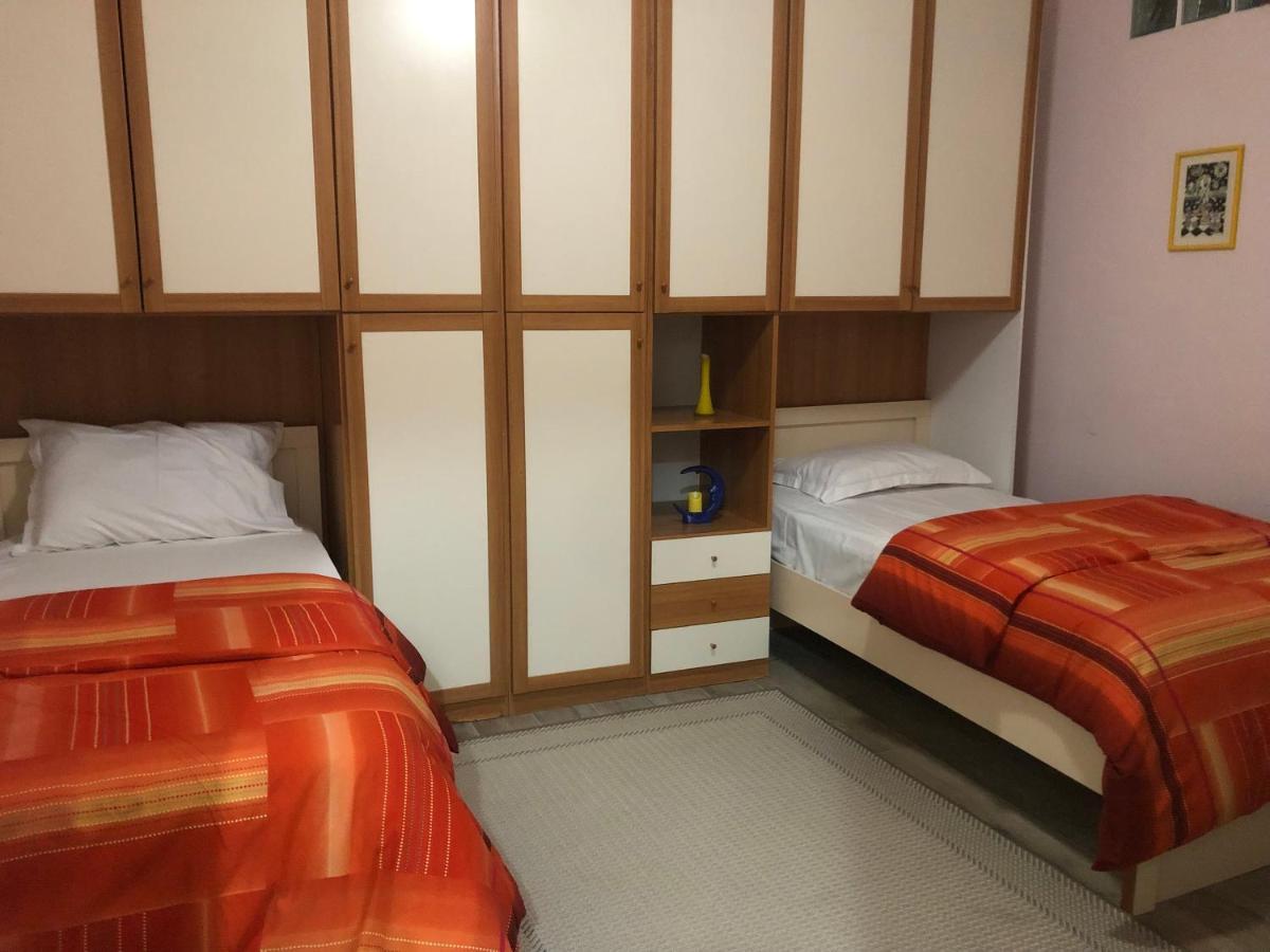 Ani Apartament Durrës Buitenkant foto